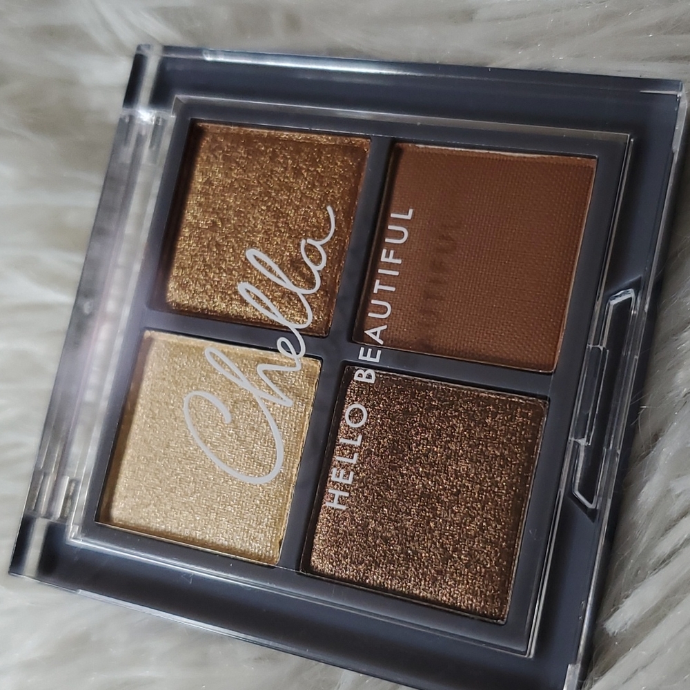 Chella | Hello Beautiful Manifest Bronze Eyeshadow Palette